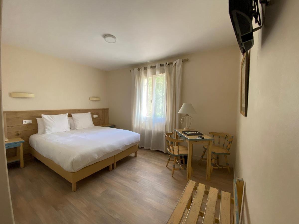 Hotel Des Roches - Climatisation Les Eyzies 외부 사진