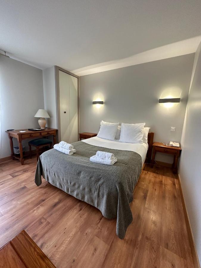Hotel Des Roches - Climatisation Les Eyzies 외부 사진