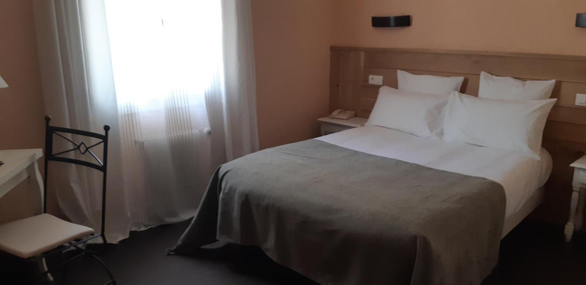 Hotel Des Roches - Climatisation Les Eyzies 외부 사진